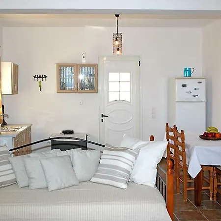 Holiday home Escape On The Beach!